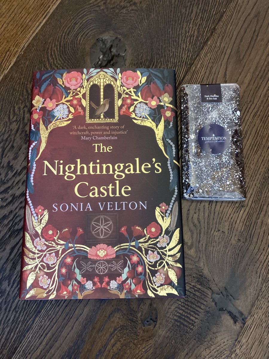 Book post. Thank you ⁦@Soniavelton⁩ ⁦@LittleBrownUK⁩ #TheNightingalesCastle see you in ⁦@wstonesdurham⁩ Saturday 11 May 10am.