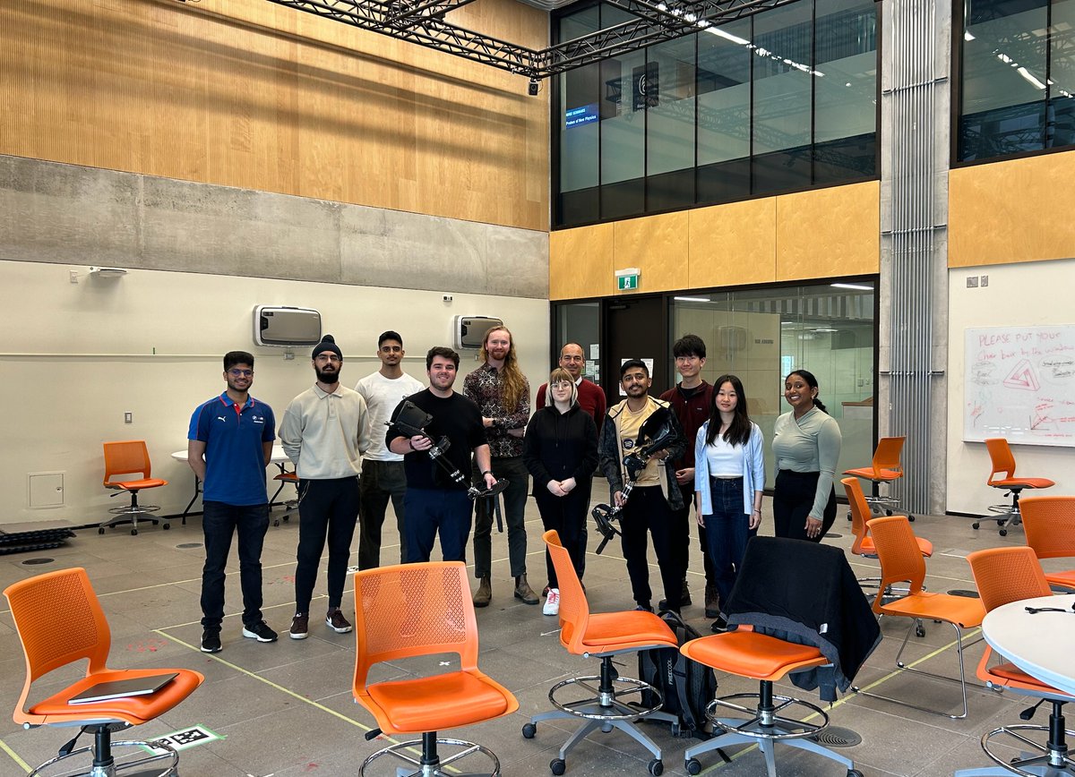 Nice having Canadian startup Bionic Power visit my research lab at @UofTRobotics and demo their robotic exoskeleton! 

@UofT @UofTCompSci @UofTEngineering #robotics #AI #exoskeletons #UofT