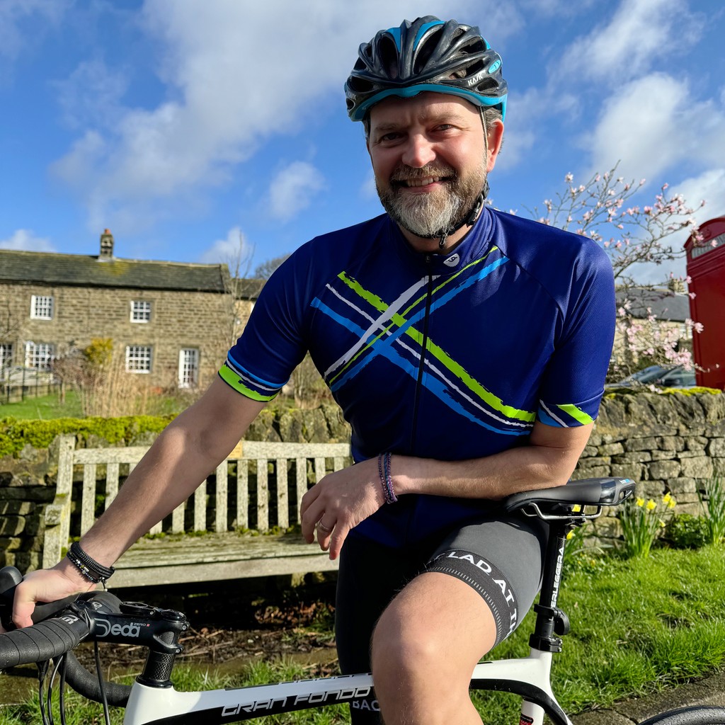 What was behind the camera to get Richard smiling like that? ⁠
Wrong answers only ⬇️ comment below!⁠
⁠

#fatladattheback #cyclist #roadcyclist #cyclistphotos #instacycle #yorkshire #roadbike