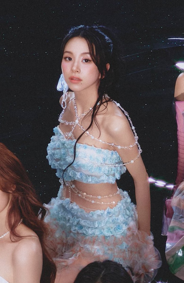 MERMAID CHAEYOUNG!!!