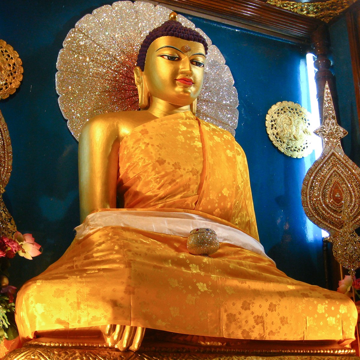 Explore must-visit destinations on the Buddhist Circuit Tour in India to trace the footsteps of Lord Buddha. - bit.ly/buddhistdestin…

🌍 BuddhistTourism.Online 

#BuddhistFestivals #bodhgaya #bihar #buddhism #buddha #buddhist #meditation #india #travel #temple #spiritual