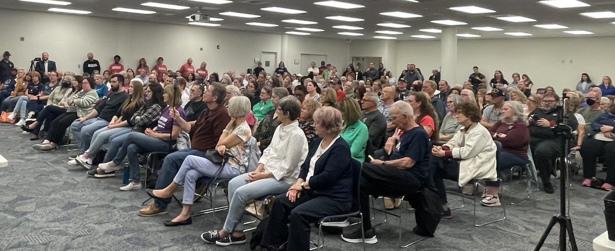 Last night, NWI showed up and spoke out at our Reproductive Rights Town Hall. It was a packed room full of bipartisan Hoosiers asking great questions. As governor, I will bring common sense, civility and a bipartisan approach to empowering all. Let’s Go!