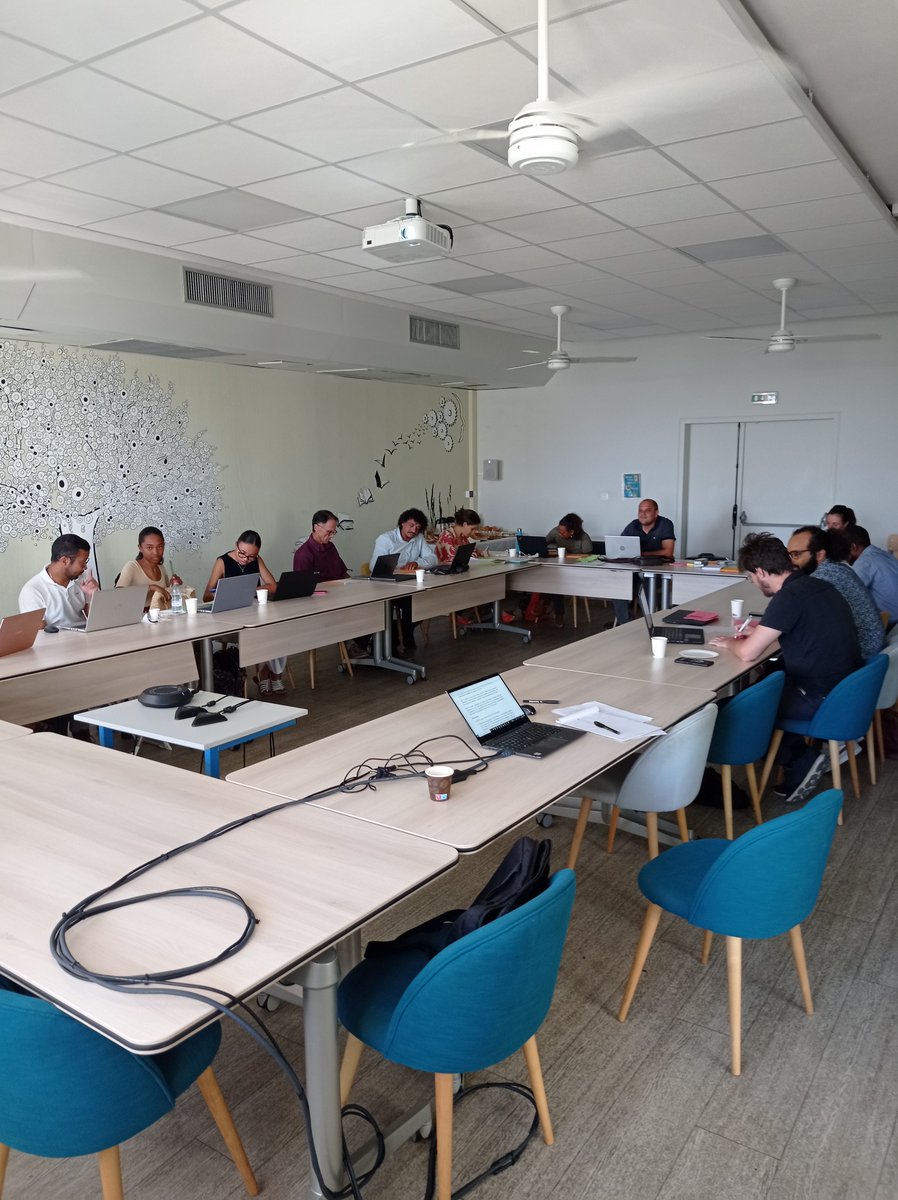 🎉 A successful second Pilot Site Community meeting for #LaRéunion !

Last week and for the 2️⃣nd time, @Univ_Reunion  convened its stakeholders group 👥to identify key issues to work on. 

Fruitful exchanges and first topics highlighted 💧