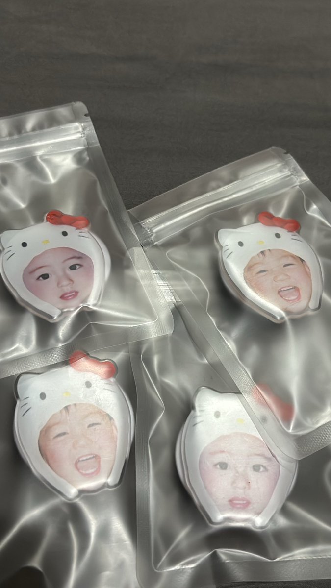iamwithluv7's tweet photo. ได้รับเด็กๆเรียบร้อยคับบ น่ารักมากกก🥹 #griptokhellobts https://t.co/j7zA35J5Ul