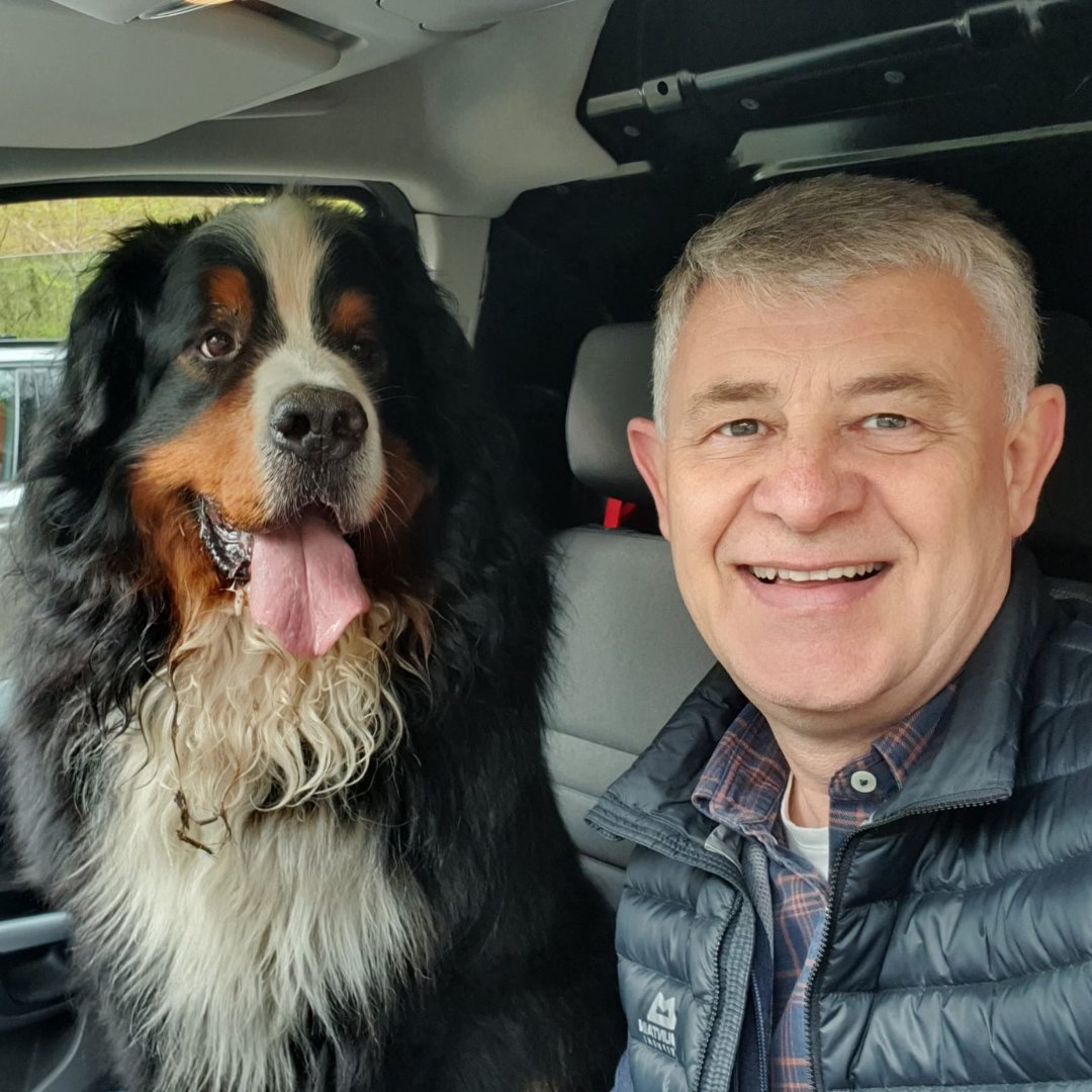 As we wrap up April it seems only right to finish on a high and celebrate #NationalPetMonth 🐶

Meet Pav! Office hound, van companion and all-round favourite.

Everyone loves Pav ❤️

#OfficeDog #DogLife #VanLife