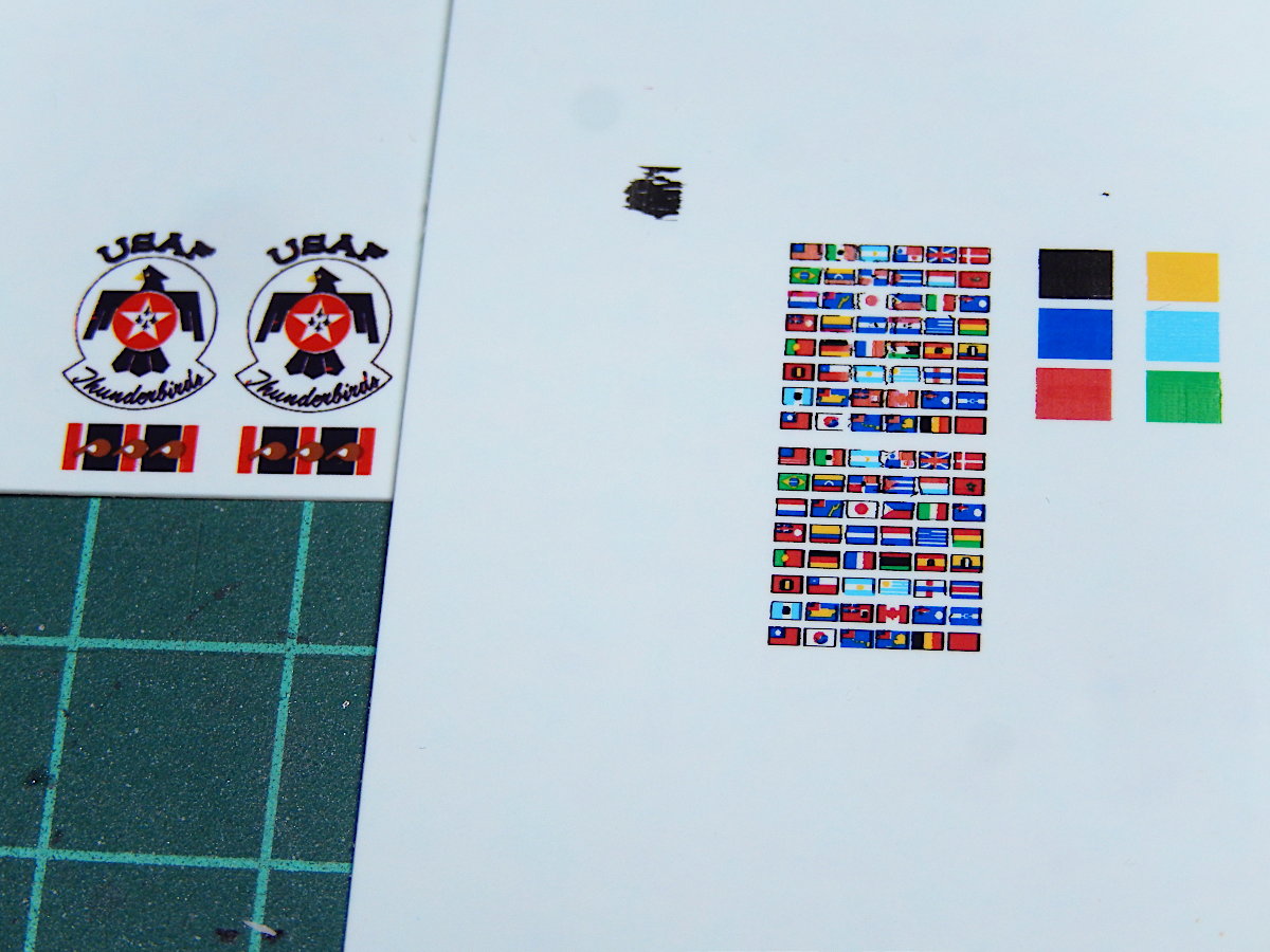 gorimodeler's tweet image. デカールは黄変著しいので、自作。
アルプスプリンタの重ね印刷で、かなり近い色が出せました。
国旗もいい雰囲気なんですが、なんとサイズデカすぎの凡ミス🤣
もっとも、小っちゃくして再印刷すればよい事なのでまずはオーライ🎵
#帰ってきたファントム祭り
#ハセガワ
#F4E
#サンダーバーズ