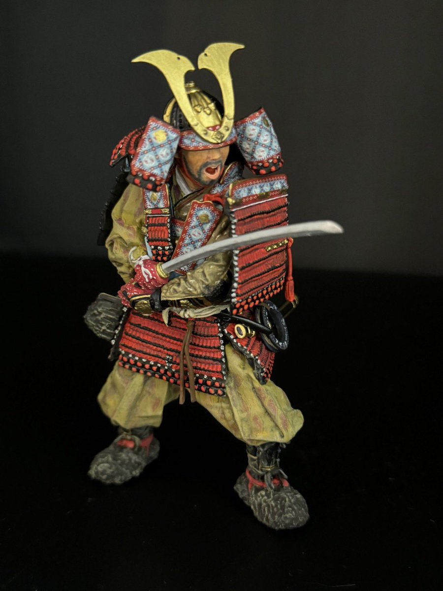 #今月作ったプラモ晒そうぜ PLAMAX 鎌倉時代の鎧武者。 とんでもなく出来の良いキットです。ただ、デカール貼りも含めて、いい意味で2度と作りたくない笑