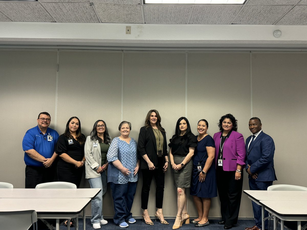 We officially started planning for the launch of RTAP in San Elizario ISD. They are such an amazing district and it’s the perfect place to share this opportunity with the community. @saneliisdHR @ESCRegion19 @ACP_Region19 @SanElizarioISD @jmezachavez @Liz_C_Bonilla #WeR19