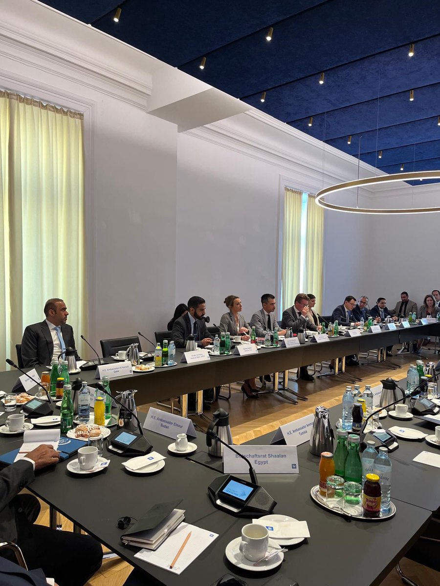 OPEC SG HE #HaithamAlGhais paid a courtesy visit to the Federation of Austrian Industries to participate in a roundtable session, together with Mr Georg Knill, President of the Federation; Dr Werner Fasslabend, President of the Austro-Arab Chamber of Commerce (AACC); HE Dr…