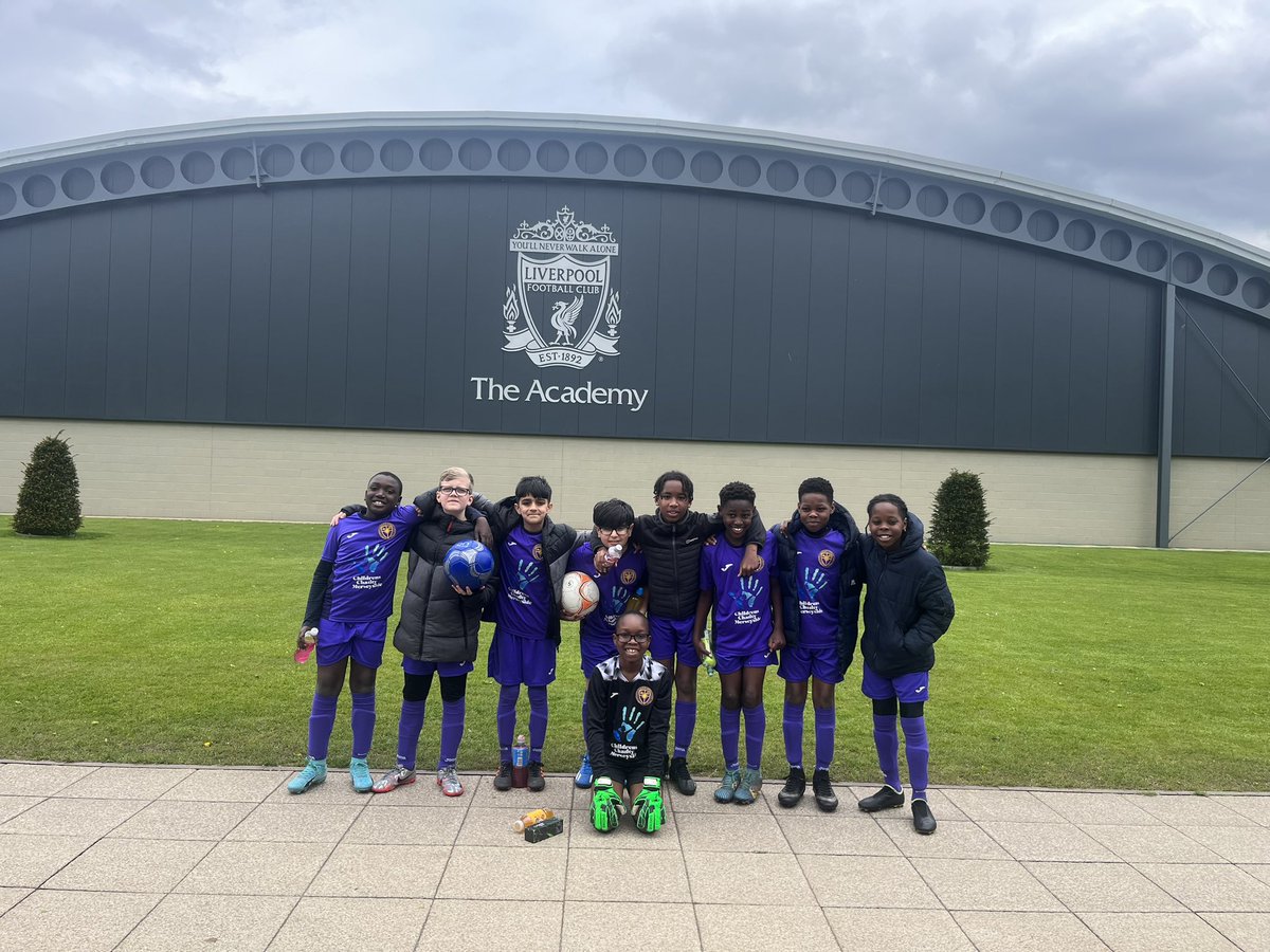 Miss Kealey tweet media