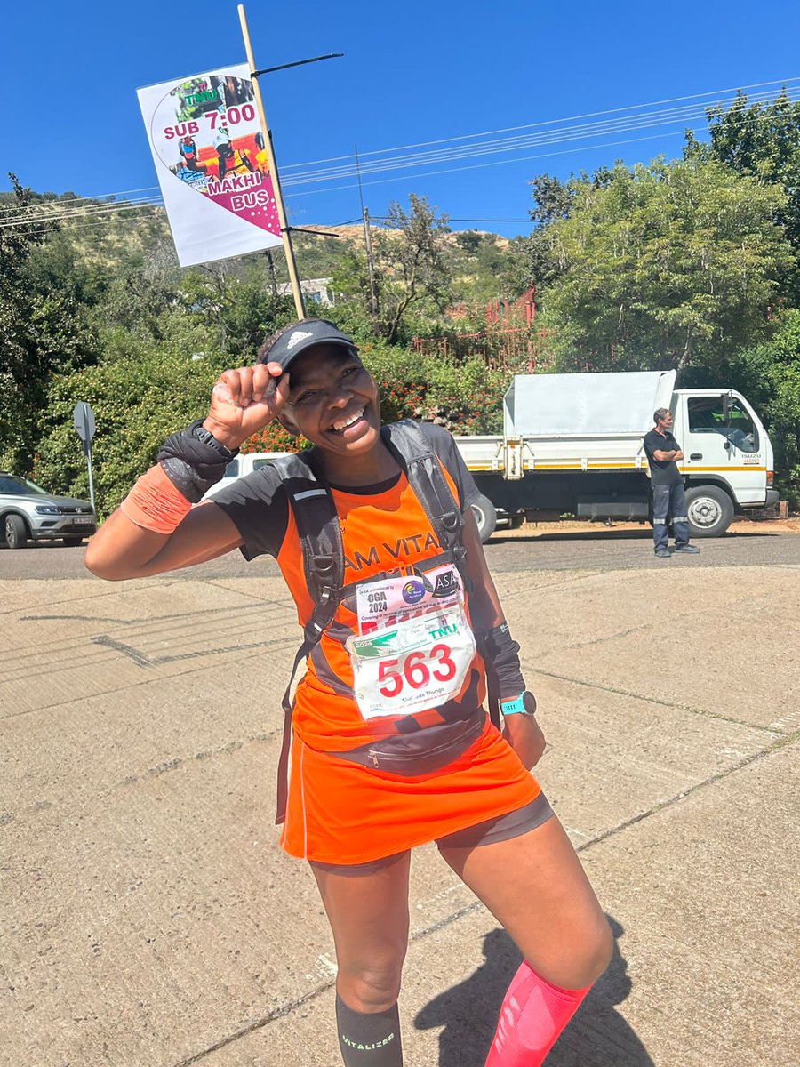 Novices, I'm sure by now you were told not to.let this one pass you there by @ComradesRace. Has the nightmares started where you dream she passes you while walking? Learn to WALK