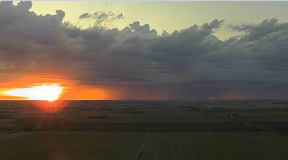 Cool sunrise from our Beaver Crossing Skyview camera Tuesday morning.