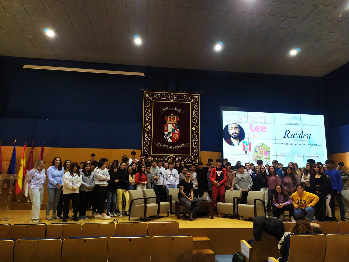 rubilibrarian's tweet photo. @soyRayden ¡Muchas gracias! Lo hemos pasado genial. @IESALFONSOVIII https://t.co/GNwe6MgB7C