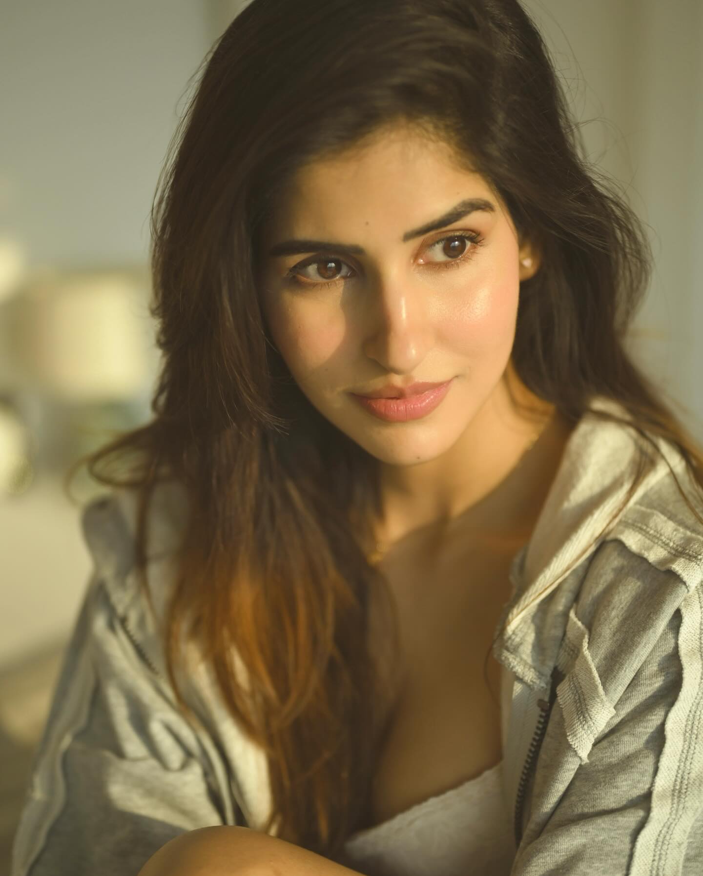 GMa_GCKaEAAq0M7?format=jpg&name=large