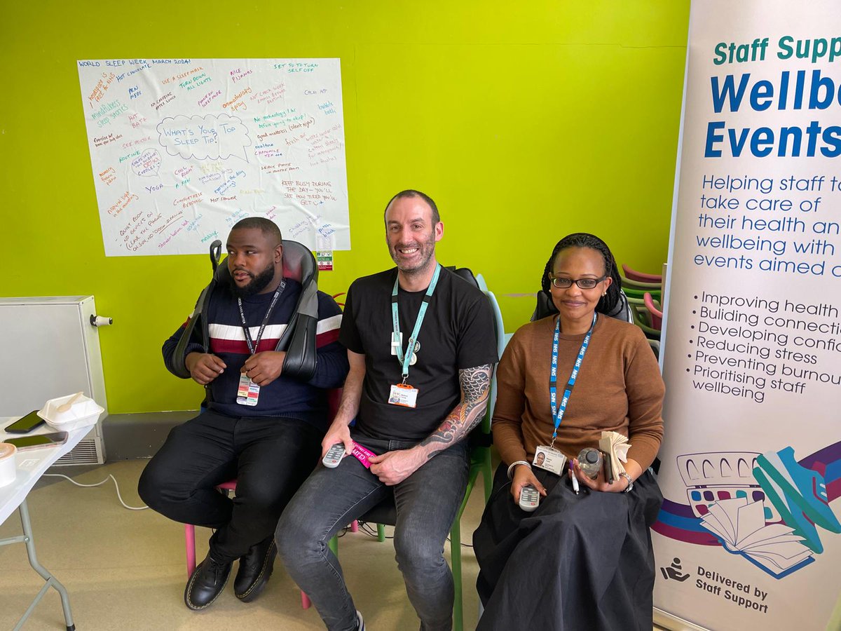 @MaudsleyNHS So lovely to see SLaM colleagues enjoying the massage chairs this lunchtime (including me!)🙂‍↔️ @MaudsleyNHS #StaffSupport #WellbeingMatters #StressAwarenessMonth