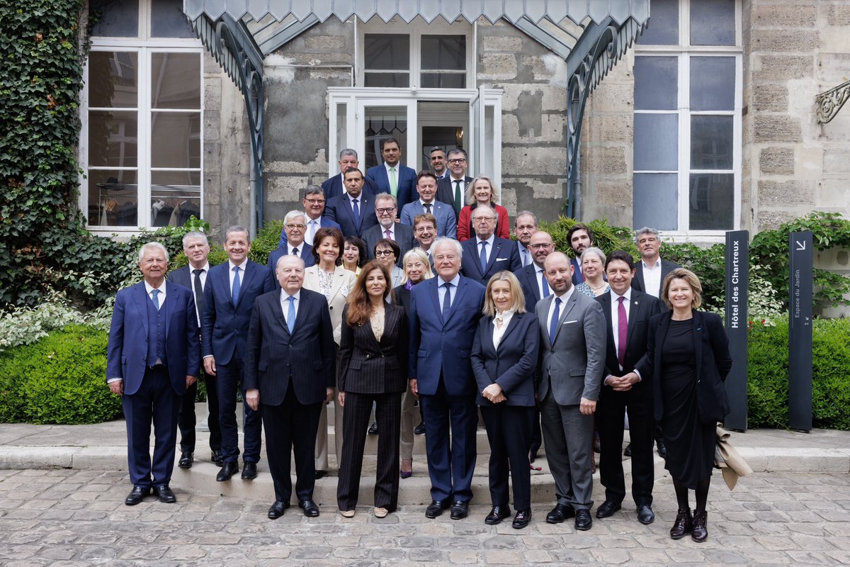 Très heureux d’avoir accueilli avec mes collègues du groupe d’amitié 🇫🇷 🇲🇦 et à l’initiative de son président @ChCambon, S.E Mme Samira Sitail, ambassadrice du Maroc en France @AmbaMarocFrance