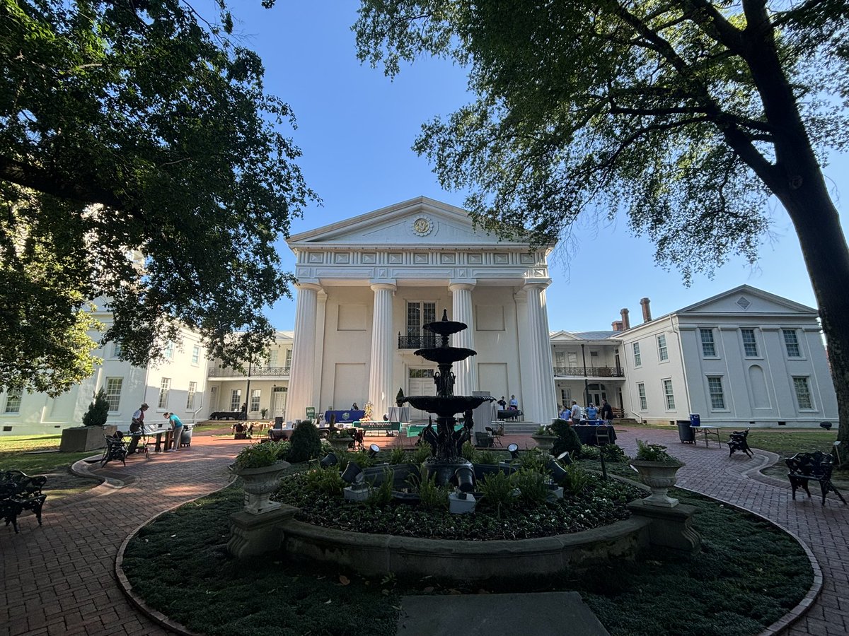 We are happy to be at the Old Statehouse Museum for Homeschool Resource Day! #astate #astateheritagesites <a href="/stfmuseum/">Southern Tenant Farmers Museum</a> <a href="/Lakeport_Plant/">Lakeport Plantation</a> <a href="/hpmuseum/">Hemingway-Pfeiffer</a>