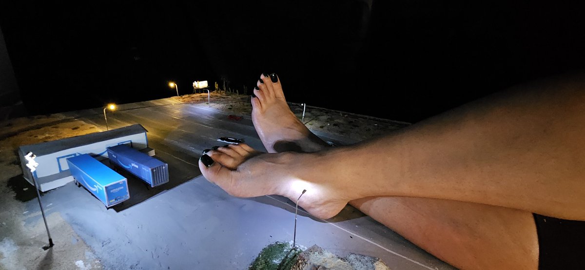 Giantess Supa Nova @supanova143  beautifull feet Full Video still Available Dm me for details  #463ftgiantessnova #giantess #giantessfetish #sizecon #sizetwitter #crushfetish #giantesscommunity #macrophilia #giantwoman #goddess #tallgirls #fetishmodel #kinkcommunity