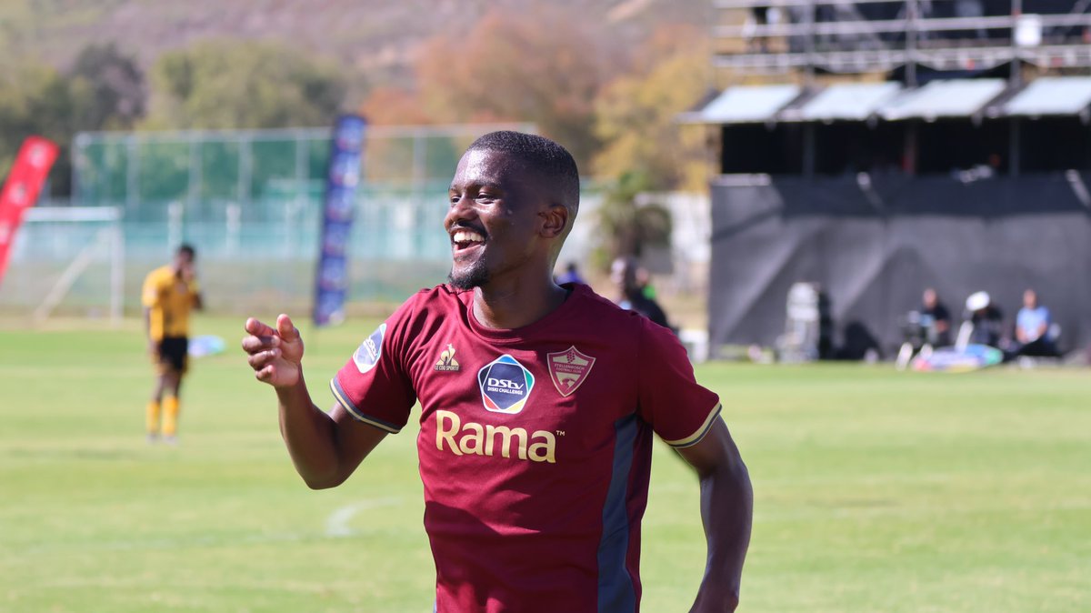 Thulani Mini has scored 5 Goals in his Last 2 Games. The former Chippa United striker has found his form at the right time as Stellenbosch push for the Dstv Diski Challenge title.