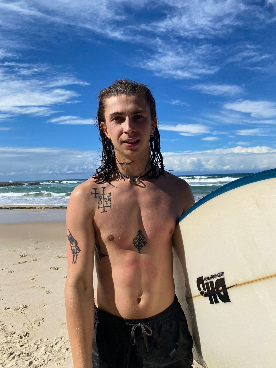 My Darling Kid Eli .Learnt to surf in Barcelona now Surfing on the other side of the world. #byronbay #missmyboy #surf #adventuresinOz
