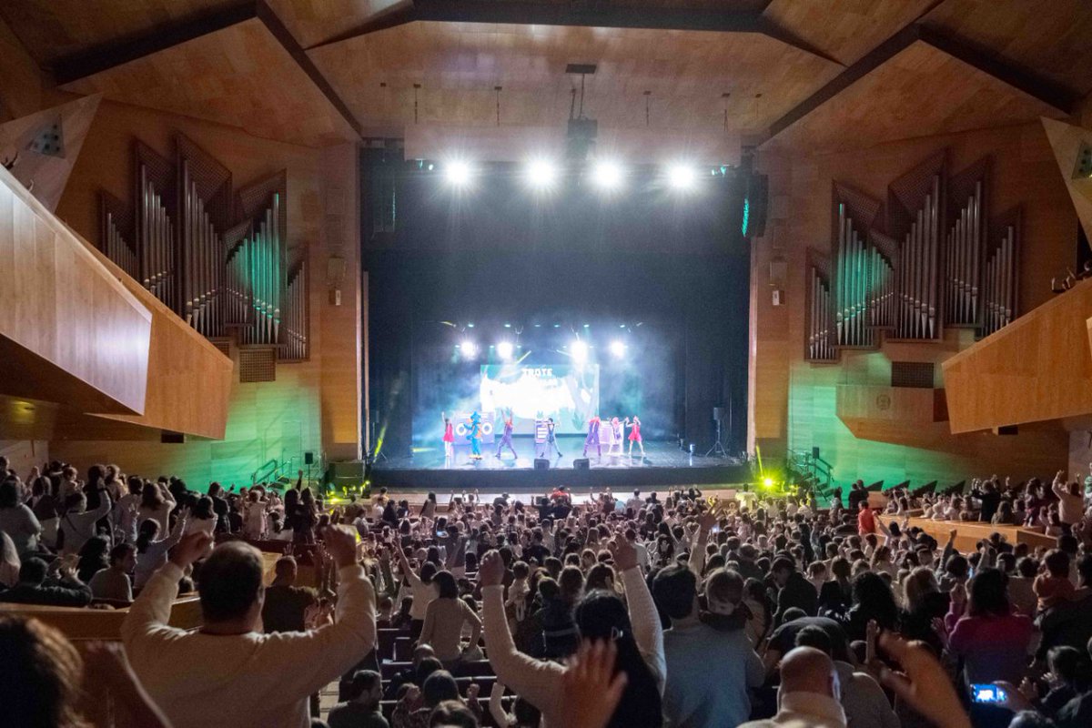 ¡Un Auditorio lleno de Lulit@s se lo pasó en grande! Luli Pampin convirtió el escenario en un mundo de fantasía lleno de coreografías, melodías y luz que enamoraron al público infantil presente Eskerrik asko Luli!!! #EuskaldunaBilbao #LuliPampin