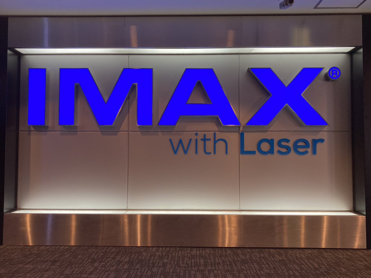 レーザーディスクを見せてくださーい！
と言うか（苦笑）、インチキIMAXがスクリーンアスペクト比4:3化を遂げて、そのインチキ度がさらに増していました。
インチキだが映像はクリアで実に素晴らしかった！
なお映画の内容は！w

#IMAX #IMAXlaser