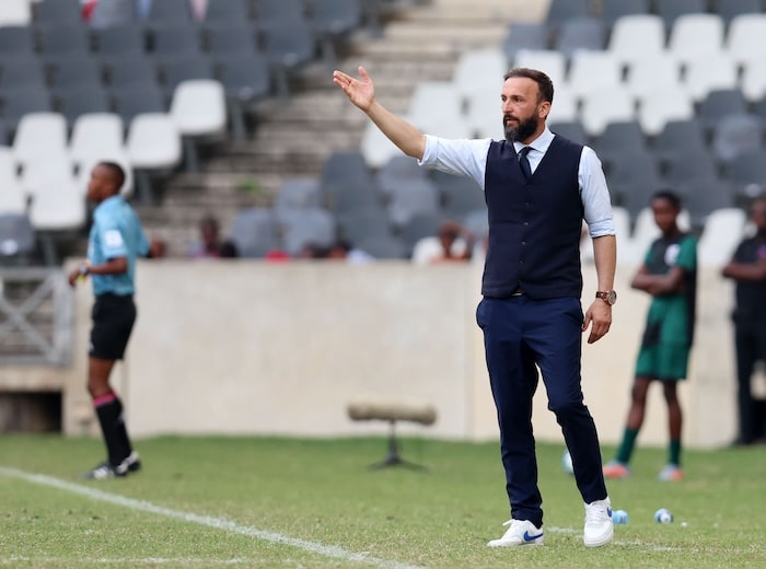 .@TSGALAXYFC coach Sead Ramovic has reacted to comments made by @Masandawana coach Rulani Mokwena about his side taking revenge on Bongani Zungu.

#DStvPrem #PSL #TSGalaxy #Sundowns 

sportsclub.co.za/tournaments/ps…