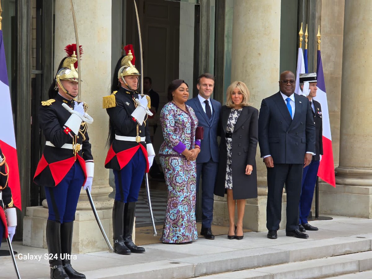 Le président Félix-Antoine Tshisekedi est reçu ce mardi 30 avril 2024 par son homologue Emmanuel Macron au Palais de l'Élysée. Les deux chefs d'État, entourés par leurs premières dames, échangent notamment sur le rétablissement de la paix à l'Est de la RDC.