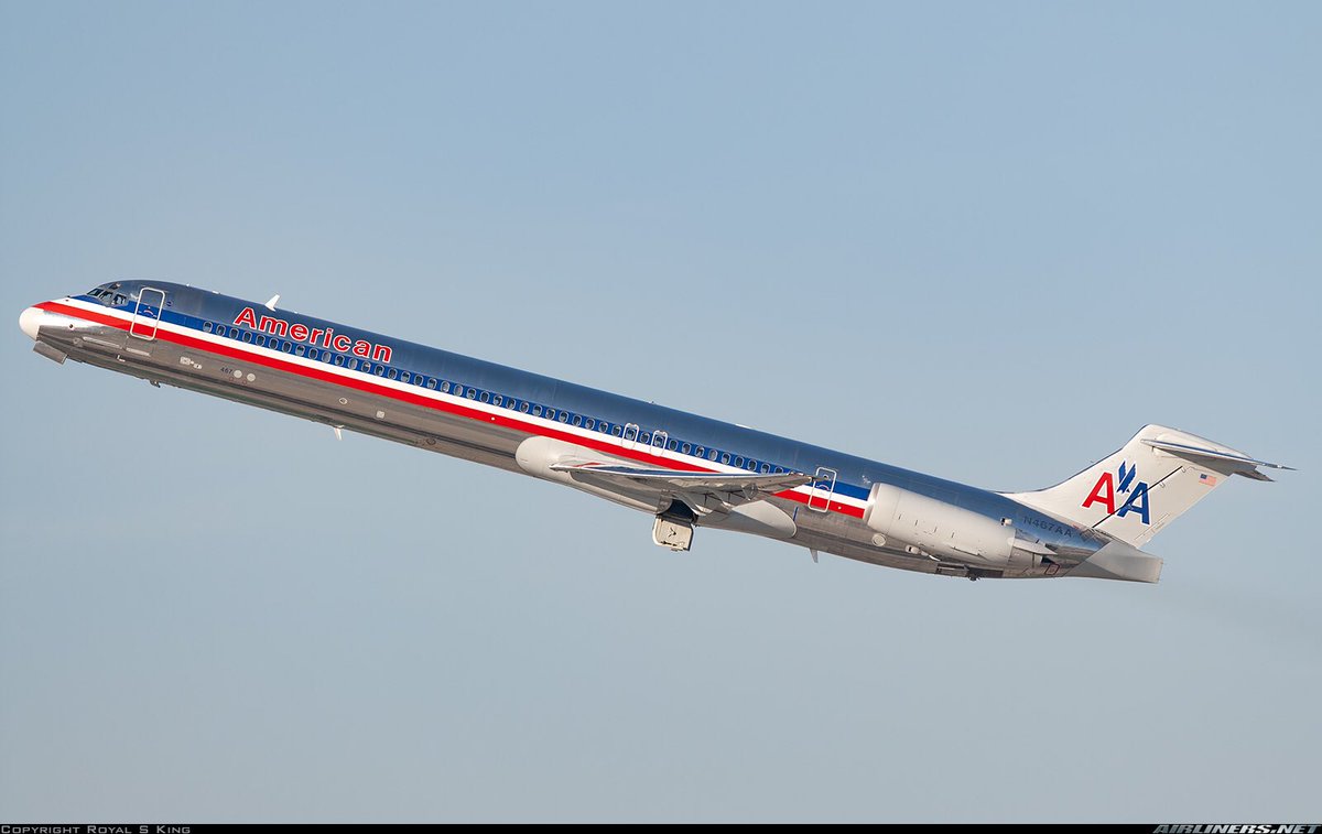 An American Airlines MD-82 seen here in this photo departing Los Angeles Airport in November 2007 #avgeeks 📷- Royal S King