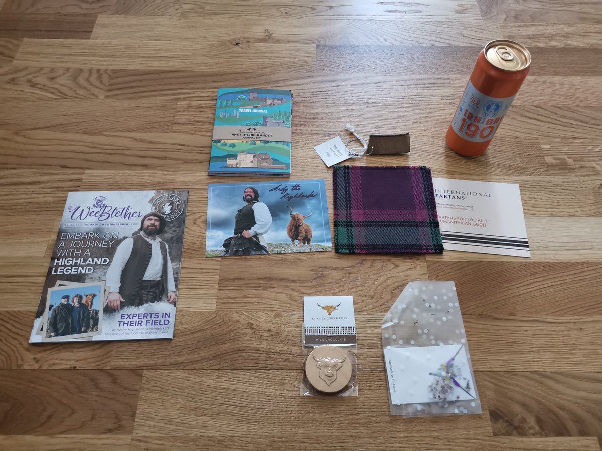 Andy the Highlander April box from @insideWeeBox arrived today. 💜💙🏴󠁧󠁢󠁳󠁣󠁴󠁿🇸🇪 Amazing! 🤩😍🥰 #wheresweebox
#sweden