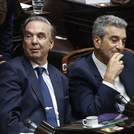 "Yo tenia un perro que se llamaba León, y yo lo llamaba... León, León, y León venia, pero yo sabia que no era un león, era un perro, lo mismo pasa con algunos que se llaman peronistas y yo los llamo y vienen, pero yo se que no son peronistas”. (Juan Domingo Perón)