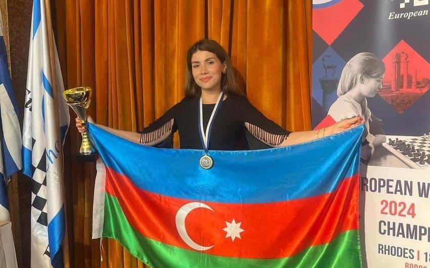 Proud and honor🙏🇦🇿 The Azerbaijani chess player Ulviyya Fataliyeva, the winner of the Single European Championship in Women's Chess, was awarded as a special award with a gold medal and a trophy.