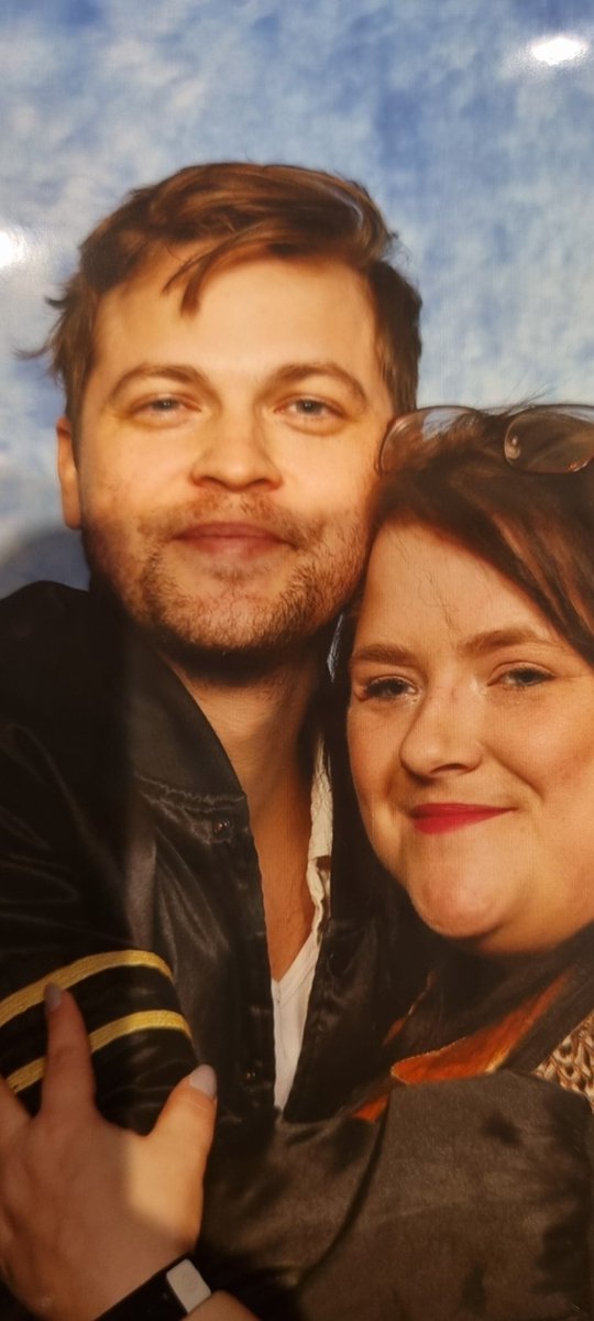 Memories that will last a lifetime.
They are both such cuties and so kind 🌟❤️
#mishacollins #alexandercalvert #starfuryevents