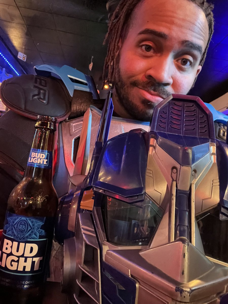 DUDE! BudLighterbots, drink responsibly and roll out........DEFINITLY! #geek #cosplay #transformers #optimusprime #budlight #drinkresponsibly #getwithyourboy