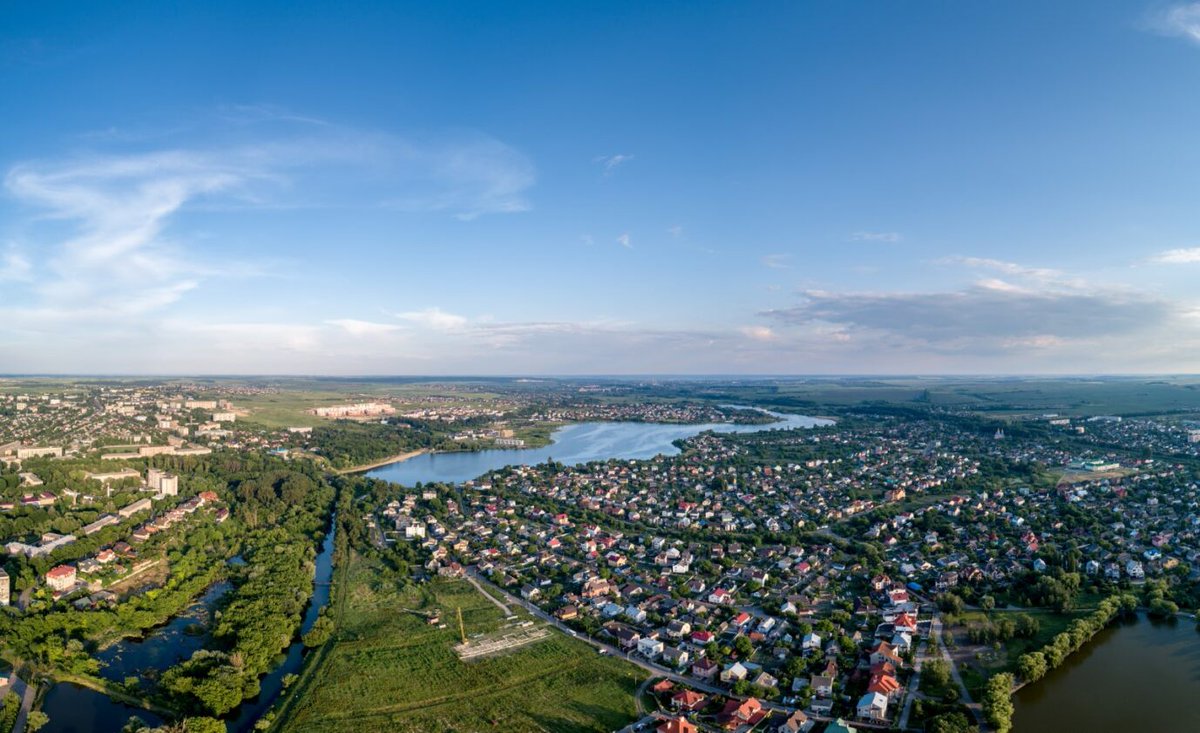 Persevering for a better, greener future. Despite the war, the 🇺🇦 city of Rivne takes part in @NetZeroCitesEU ' Pilot Cities Programme to take action towards achieving carbon neutrality. Read the full story 👉 bit.ly/4dxIehN