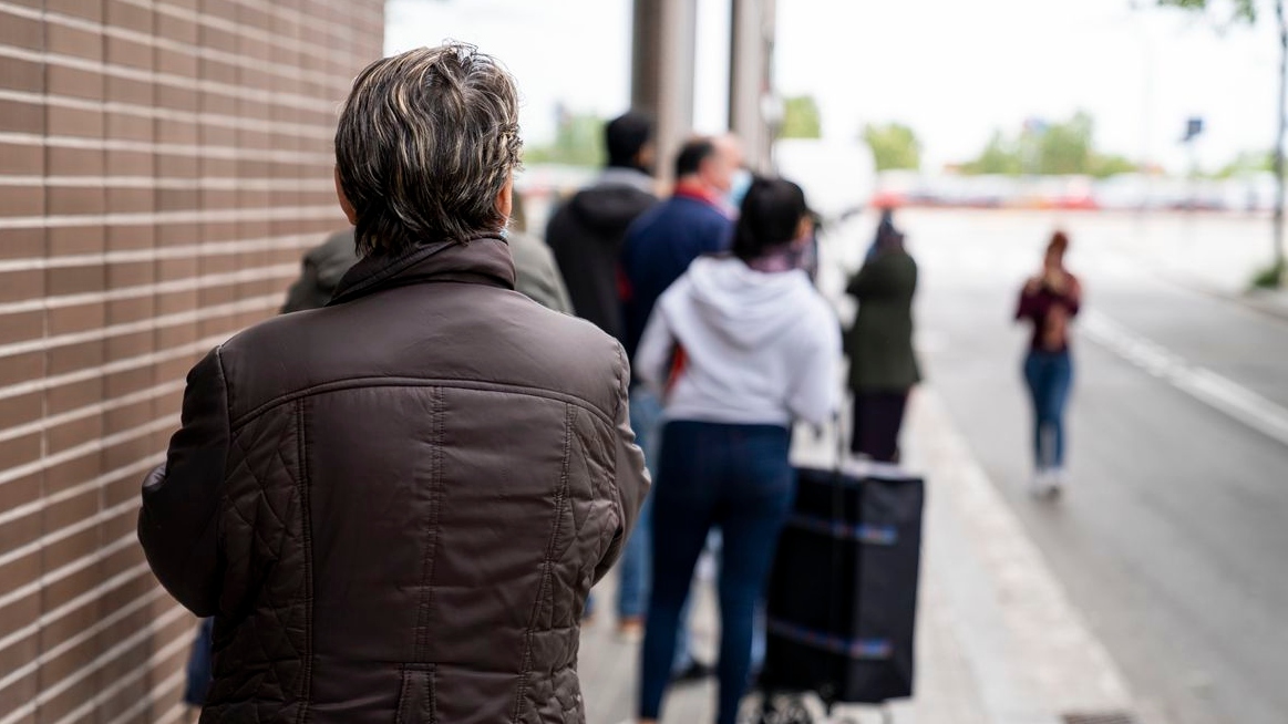 Cronificació de la pobresa a Catalunya: hi ha 2 milions de persones ateses per entitats ccma.cat/324/cronificac…