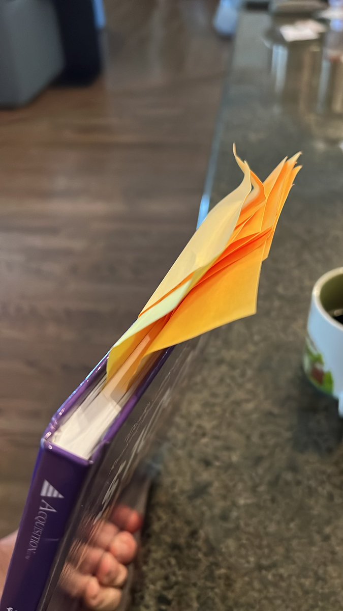 REIAgent's tweet image. Whenever I read a good nonfiction book I use post it notes to mark the page and then I write a quick note on it why I marked it for reference.  #howtoread