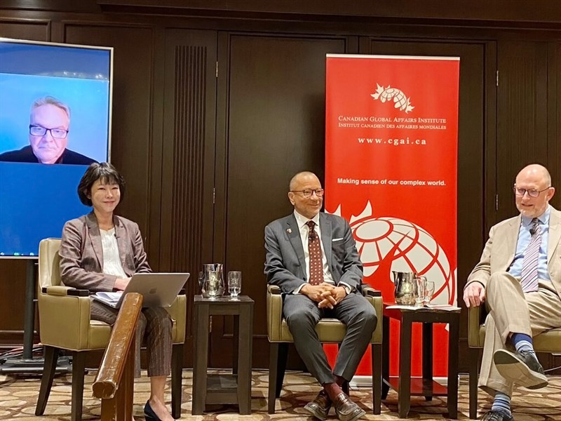 La scorsa settimana #Taiwan ha tenuto due seminari in Canada sulle opportunità di cooperazione economica e commerciale tra Taiwan e #Canada per promuovere la sua richiesta di adesione all’Accordo globale e progressivo per il Partenariato Trans-Pacifico (#CPTPP).