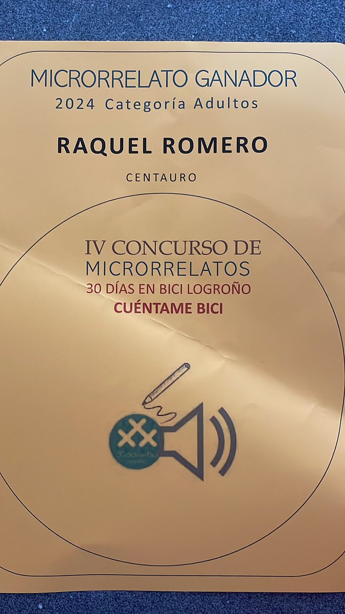 Quiero agradecer a <a href="/30deblogrono/">30deblogroño</a> y a <a href="/SantosOchoaLog/">Santos Ochoa Logroño</a> por haber premiado mi microrrelaro “Centauro” en el IV Concurso “Cuéntame en Bici”.

Siento no haber podido ir a recoger el premio personalmente.

Muchas gracias por todos los obsequios y a seguir pedaleando!