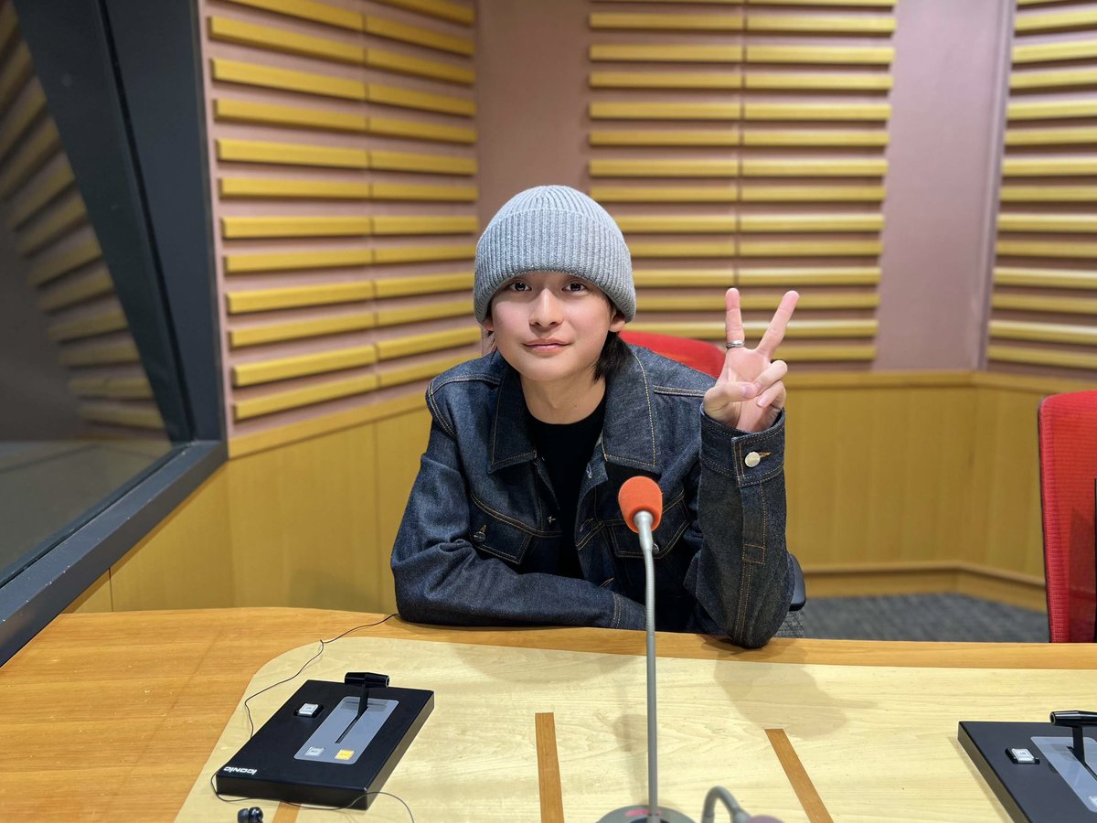 『#高橋文哉 のオールナイトニッポンX』は
このあと24時から🎙️

高橋文哉はGWどんなふうに過ごしているのか…
『高橋文哉 知名度調査』も行います📝

📻radikoはこちら
radiko.jp/share/?t=20240…

📱ANNJAMはこちら
share.annjam.jp/Fi8m

#高橋文哉ANNX