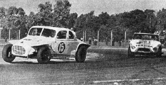 30 DE ABRIL 1966: El TC se presenta en el Autódromo de Buenos Aires y ve el triunfo en final a 30 vts de Carlos Marincovich (corrió como Sandokan II) con el Chevitu a 133,282 kph seguido de Ricardo Peduzzi y Carlos Loeffel todos con Chevrolet