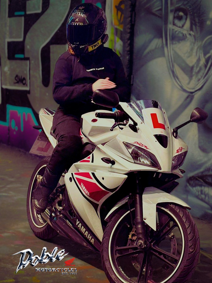 Our very own Clothing Assistant Beth, made her way up to the graffiti tunnel in London for a night time ride out. She is seen here sporting her amazing Shark Spartan RS helmet. Get yours by clicking the link below! dobledirect.co.uk/product/shark-… #WeAreBikers