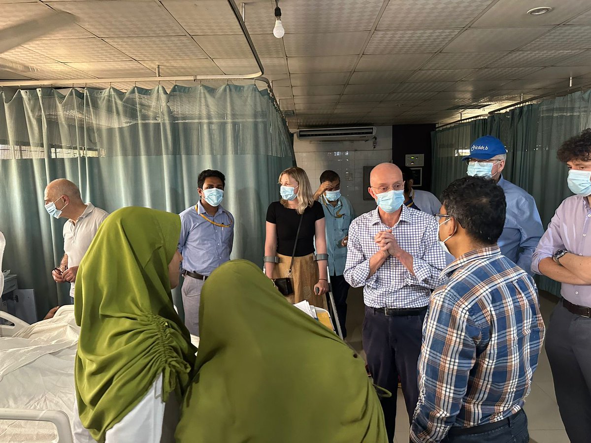 PSI colleagues @PeterHorby, Moh Family Foundation Fellow @drzakiul & @AmandaRojek met Prof Abu Faisal Pervez in Bangladesh this week, to review progress on a promising #Nipah virus study to improve patient care 🇧🇩 Study partners include @icddr_b and IEDCR & @CDCGlobal.