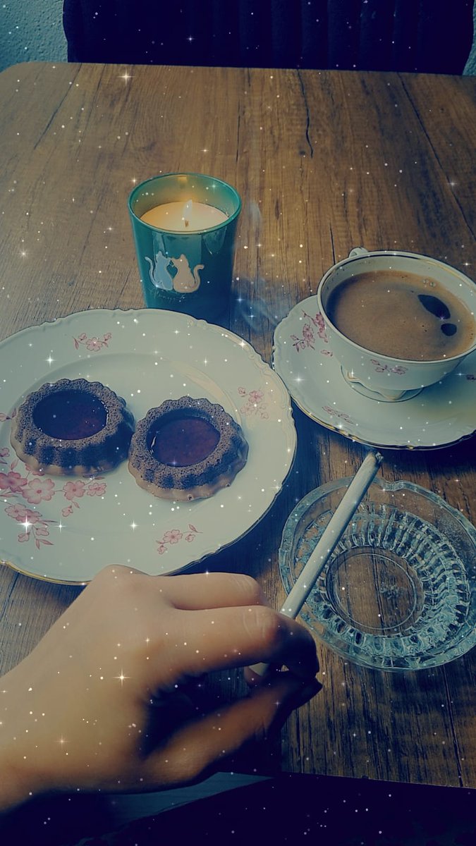 Ben şahane bir Kadınım❤️‍🔥 Kim neyi hak etti ise 🫦İtina ile onu yaparım 📢bak kendime kahve yaptım meselaaa💋😎