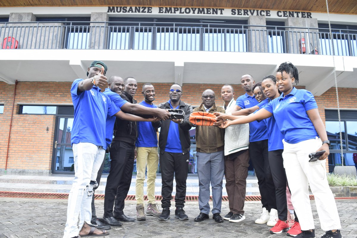 YEGO MUSANZE (@yegomusanze) on Twitter photo Uyu munsi abakozi ba <a href="/yegoclubrafiki/">Yego Club Rafiki</a> bayobowe n'umuyobozi wayo basuye <a href="/yegomusanze/">YEGO MUSANZE</a> . Uru ruzinduko rwari rugamije kureba service zitangirwa muri ibi bigo byombi kugirango hategurwe imikoranire hagati yibigo byombi.
<a href="/RwandaYouthArts/">Ministry of Youth and Arts | Rwanda</a>
<a href="/MusanzeDistrict/">Musanze District</a> Uyu munsi abakozi ba <a href="/yegoclubrafiki/">Yego Club Rafiki</a> bayobowe n'umuyobozi wayo basuye <a href="/yegomusanze/">YEGO MUSANZE</a> . Uru ruzinduko rwari rugamije kureba service zitangirwa muri ibi bigo byombi kugirango hategurwe imikoranire hagati yibigo byombi.
<a href="/RwandaYouthArts/">Ministry of Youth and Arts | Rwanda</a>
<a href="/MusanzeDistrict/">Musanze District</a>