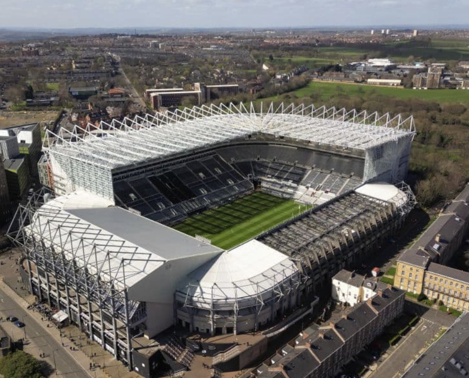 There’s no place on earth I have more emotional attachment to than this place. I’d have been inconsolable for it to go and be replaced by a soulless bowl - it’s more than just bricks and mortar. There’s no Newcastle without St James’ Park. ⚫️⚪️⚫️⚪️ #NUFC