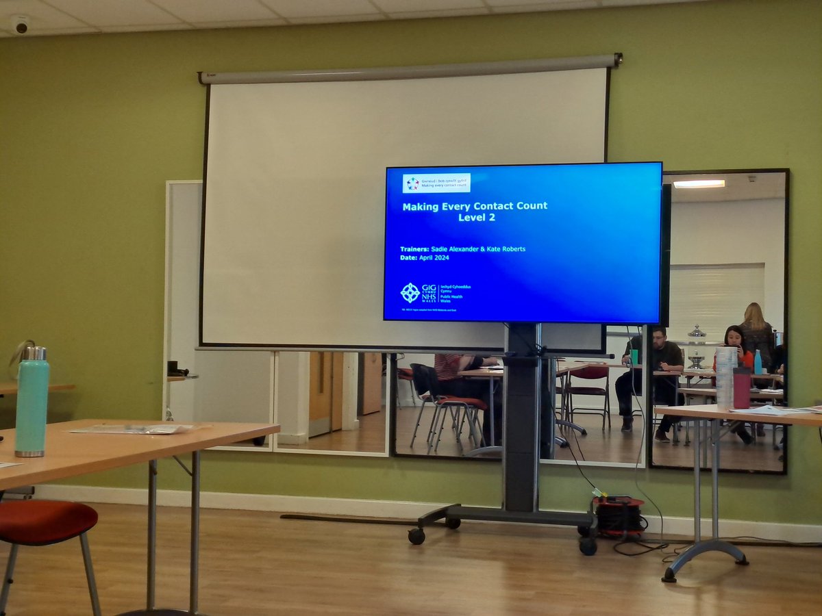 Thank you to @PublicHealthW Sadie and Kate for delivering the Making Every Contact Count #training this morning to our team at C3SC. It was very informative and useful to know how we can support and signpost communities to health related resources using the techniques taught such…