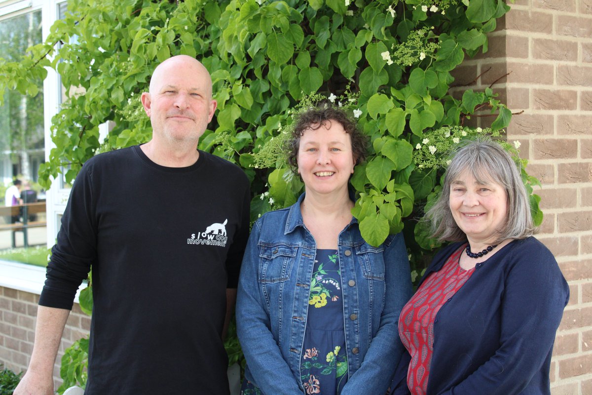 Wonderful to welcome speakers from #Cambridge #homelessness partnership @ittakesacity who fittingly gave a 42 lecture about their work & projects to pupils on @ThePerseSchool non-uniform day to raise funds for local homelessness #charity @EmmausCambridge