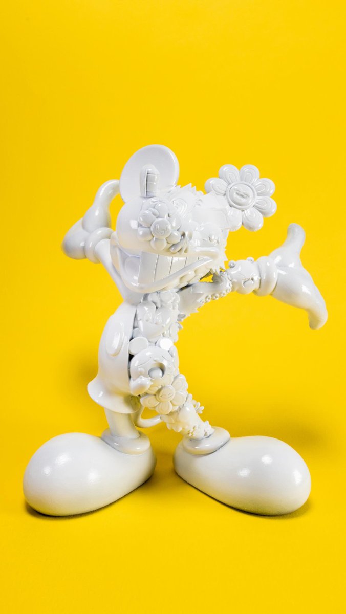 Mickey x Vexx Prototype 🐭Even the all-white version is looking so clean!