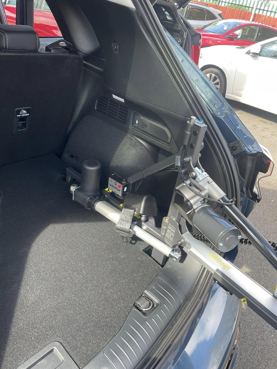 Check out these photos of an Autochair 80kg Hoist we fitted recently into a Ford Kuga 📸📸 To find out more about this hoist and the full range of hoists we offer, visit basnw.co.uk/product-catego…